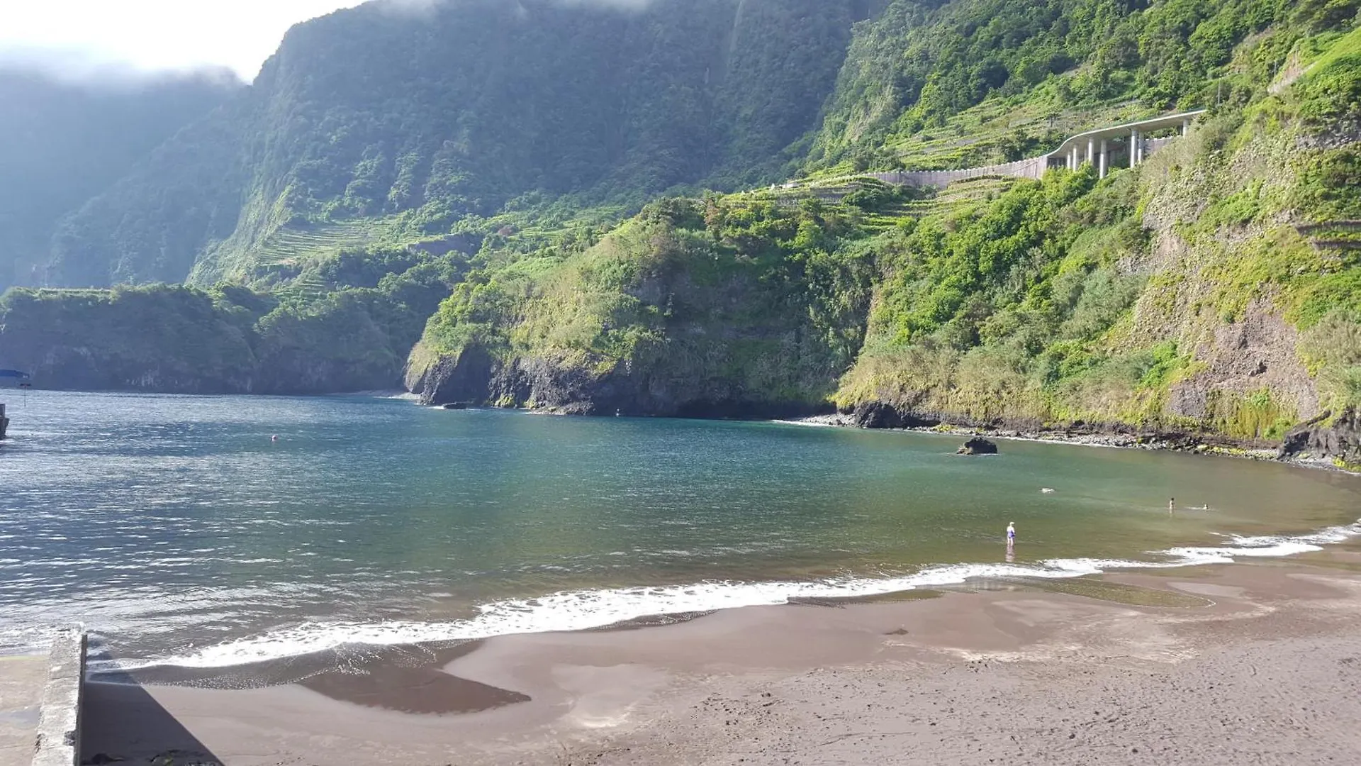 Nature Retreat - Laurel Forest Seixal  Seixal (Madeira)